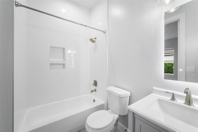 Image 45 of 91 For 7098 111th Ter
