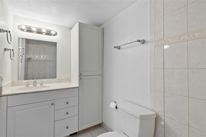 Image 16 of 27 For 11101 Royal Palm Blvd  102