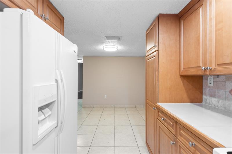 Image 9 of 27 For 11101 Royal Palm Blvd  102