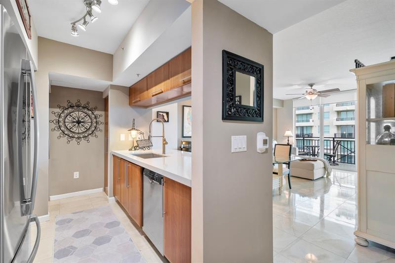 Image 20 of 67 For 600 Las Olas Blvd  1804