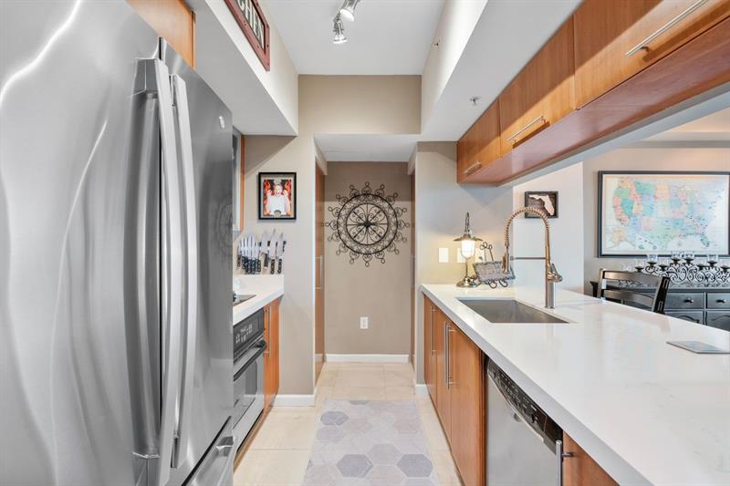 Image 22 of 67 For 600 Las Olas Blvd  1804