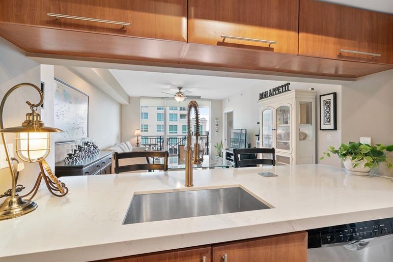 Image 24 of 67 For 600 Las Olas Blvd  1804