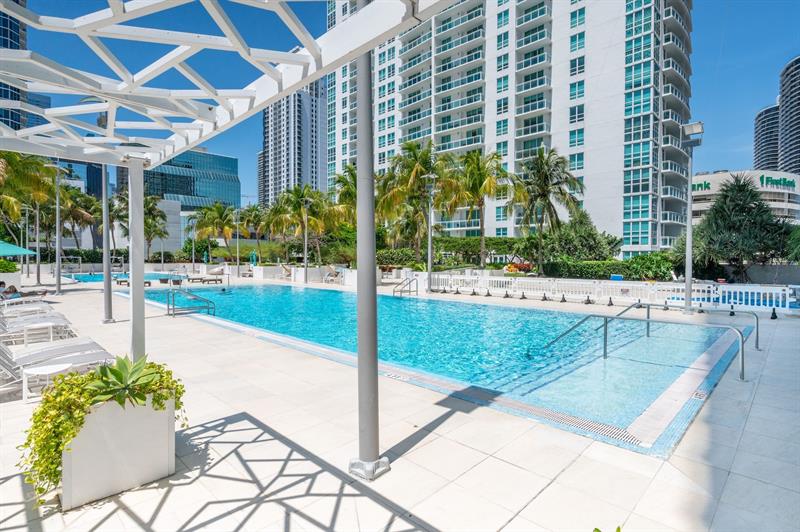 Image 34 of 49 For 950 Brickell Bay Dr  5205