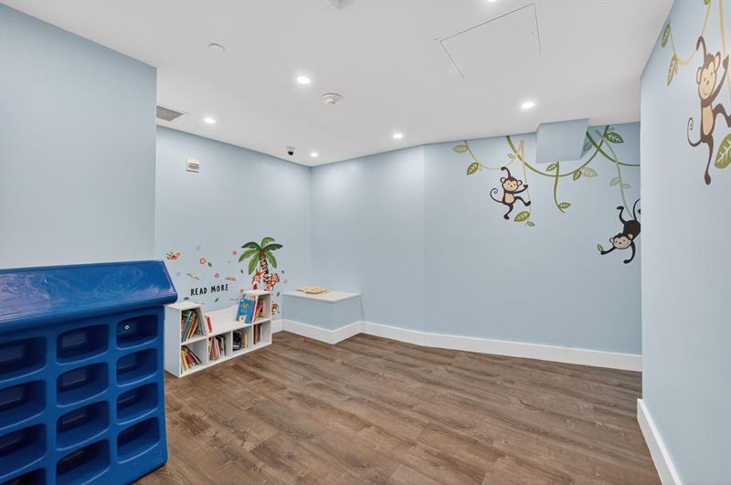 Image 40 of 49 For 950 Brickell Bay Dr  5205