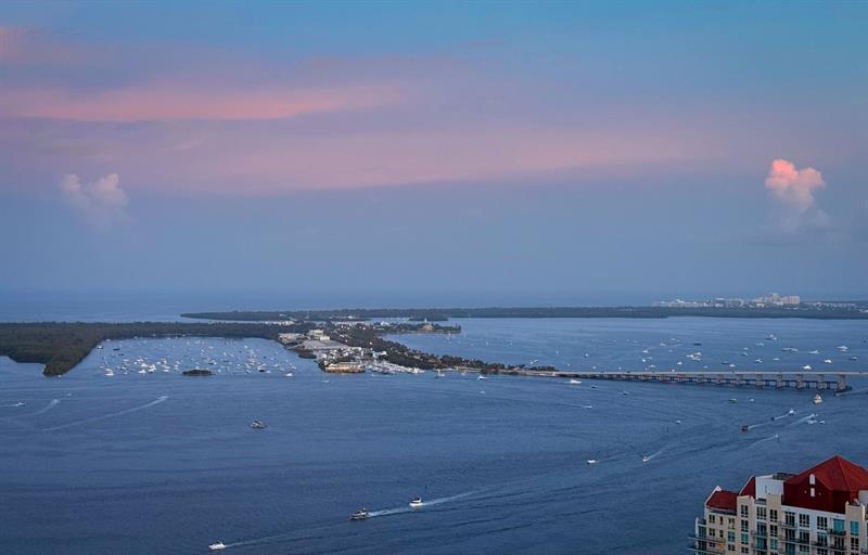 Image 49 of 49 For 950 Brickell Bay Dr  5205