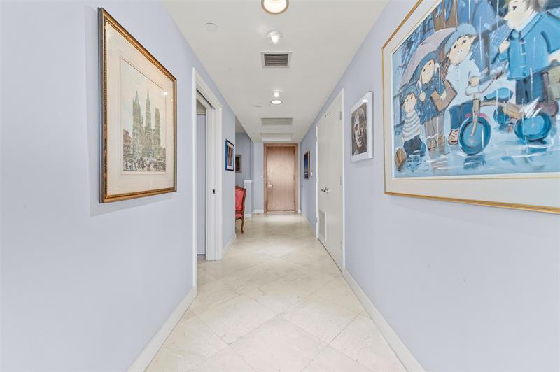 Image 17 of 50 For 2821 Ocean Blvd  701s