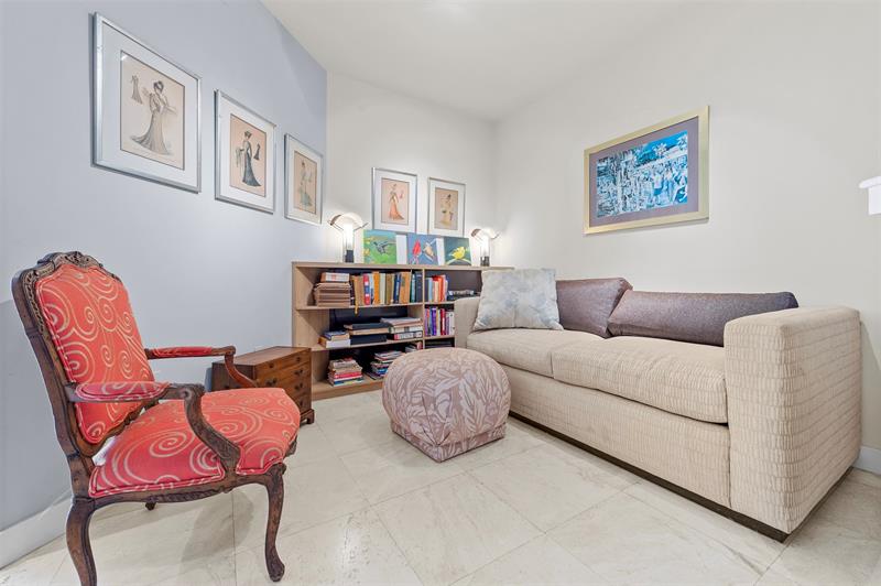 Image 18 of 50 For 2821 Ocean Blvd  701s