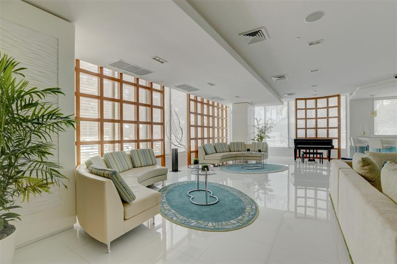 Image 43 of 50 For 2821 Ocean Blvd  701s