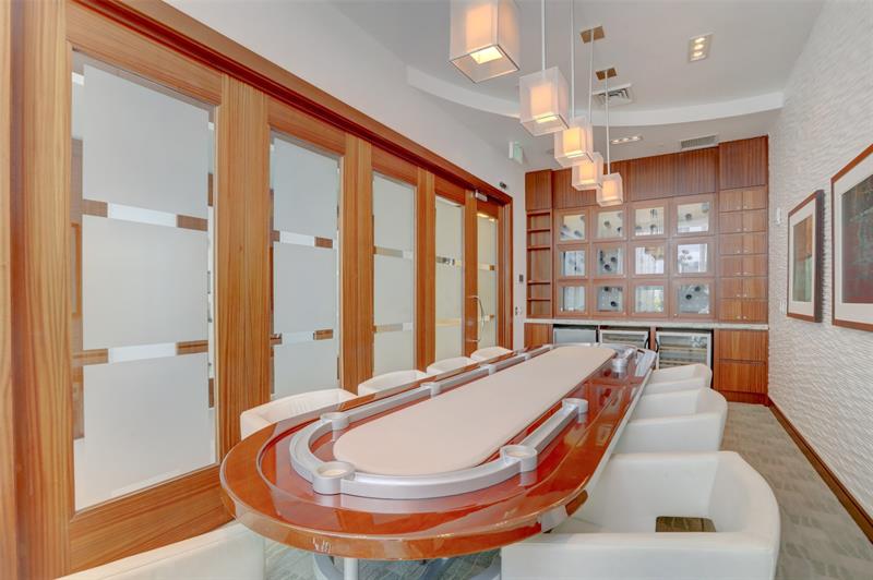 Image 45 of 50 For 2821 Ocean Blvd  701s