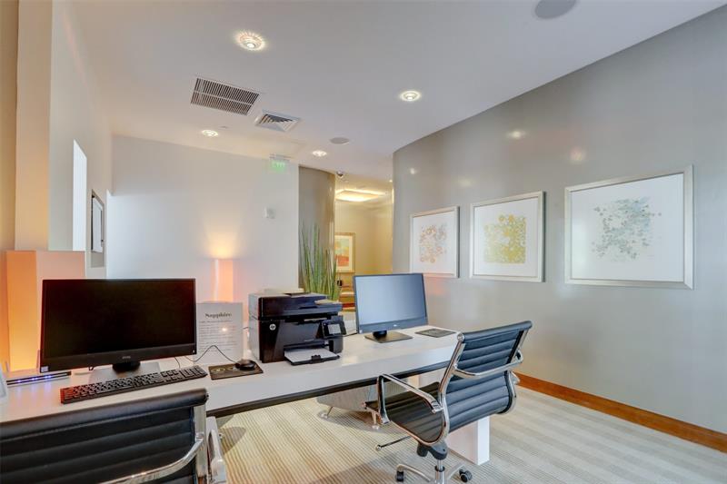 Image 47 of 50 For 2821 Ocean Blvd  701s