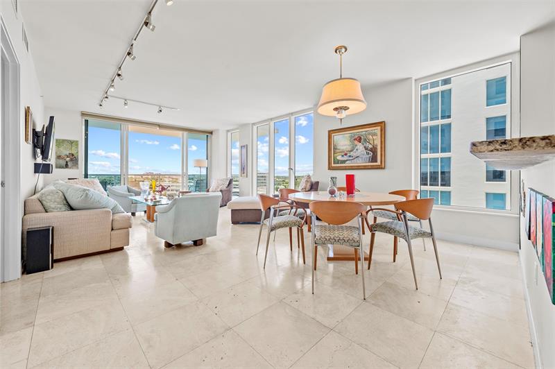 Image 6 of 50 For 2821 Ocean Blvd  701s