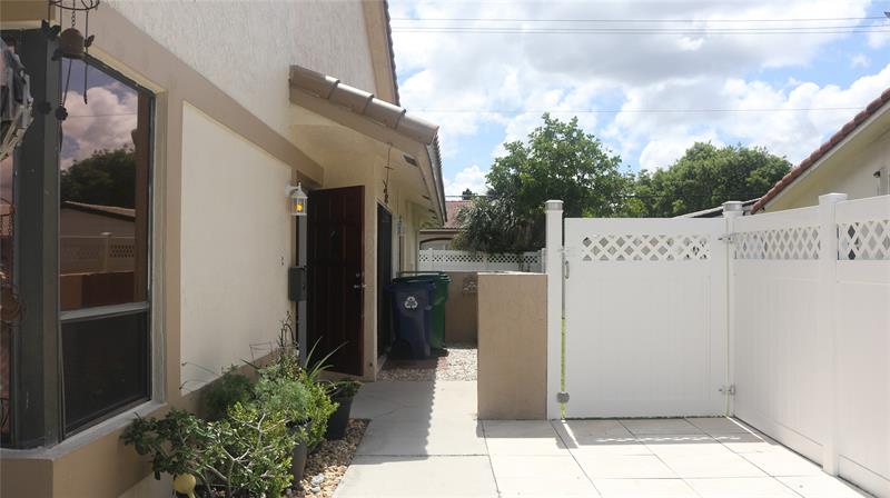 Image 12 of 15 For 4105 78th Ter  A
