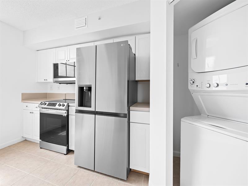 Image 9 of 29 For 520 5th Ave  2510