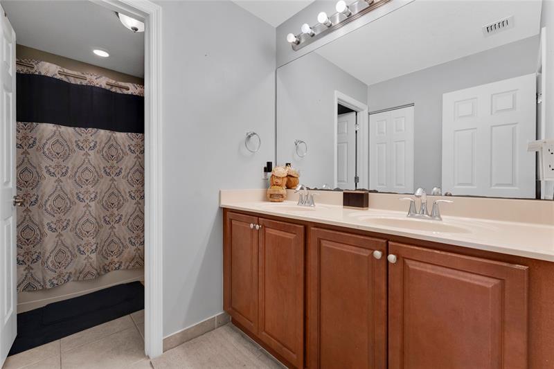 Image 18 of 40 For 3460 Princeton Dr