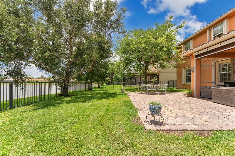 Image 4 of 40 For 3460 Princeton Dr