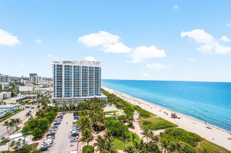 Image 3 of 52 For 6423 Collins Ave  1608