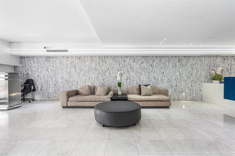 Image 40 of 52 For 6423 Collins Ave  1608