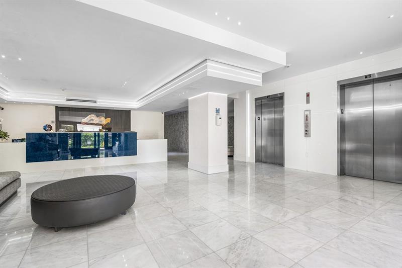 Image 41 of 52 For 6423 Collins Ave  1608