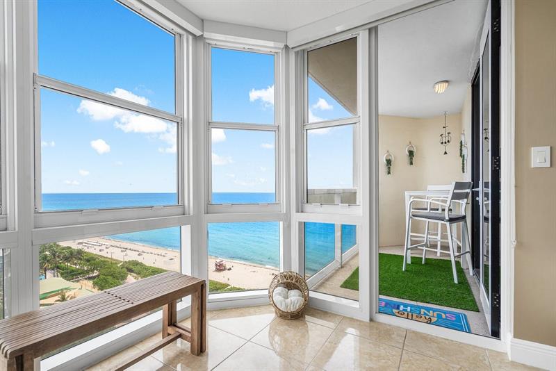 Image 5 of 52 For 6423 Collins Ave  1608