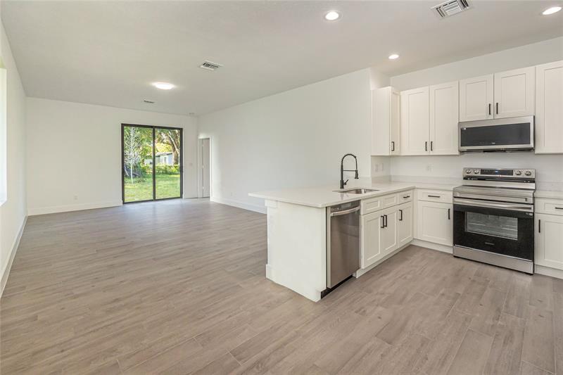 Image 10 of 36 For 1605 23rd St