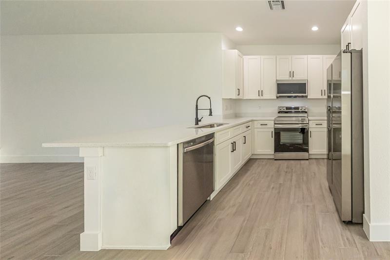 Image 13 of 36 For 1605 23rd St