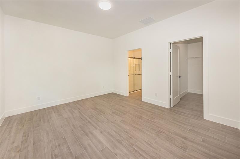 Image 18 of 36 For 1605 23rd St