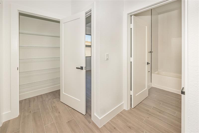 Image 27 of 36 For 1605 23rd St