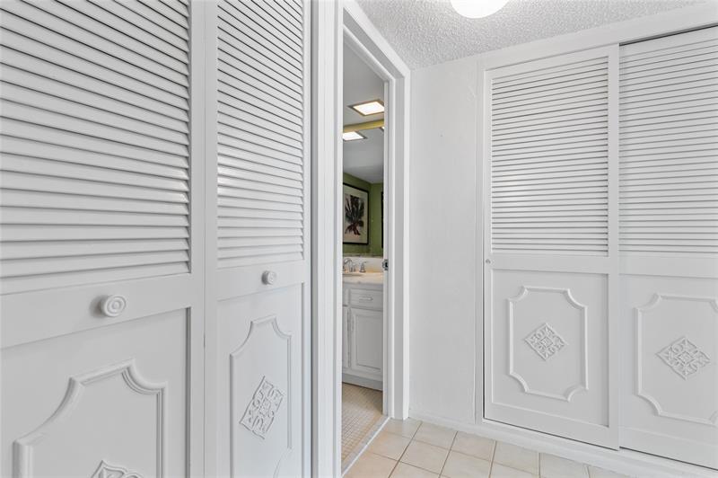 Image 14 of 23 For 3850 Galt Ocean Dr  1708