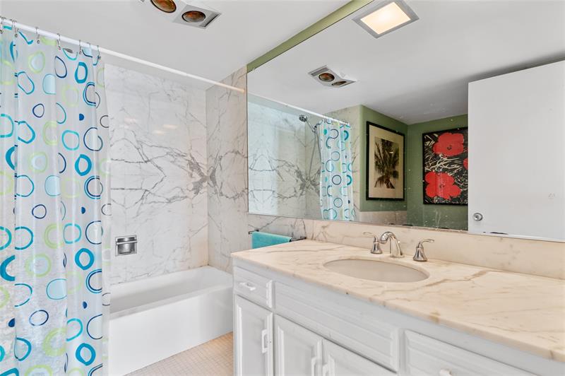 Image 15 of 23 For 3850 Galt Ocean Dr  1708