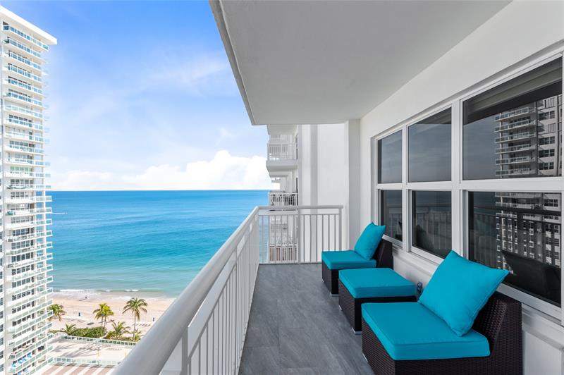 Image 19 of 23 For 3850 Galt Ocean Dr  1708