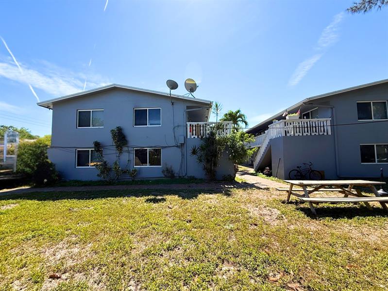 Image 10 of 12 For 101-105 26 St