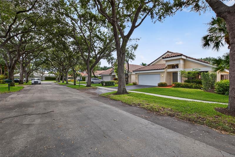 Image 25 of 26 For 9801 18th Pl