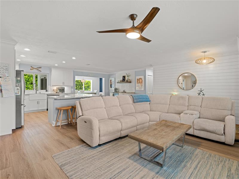 Image 12 of 37 For 11773 53rd St