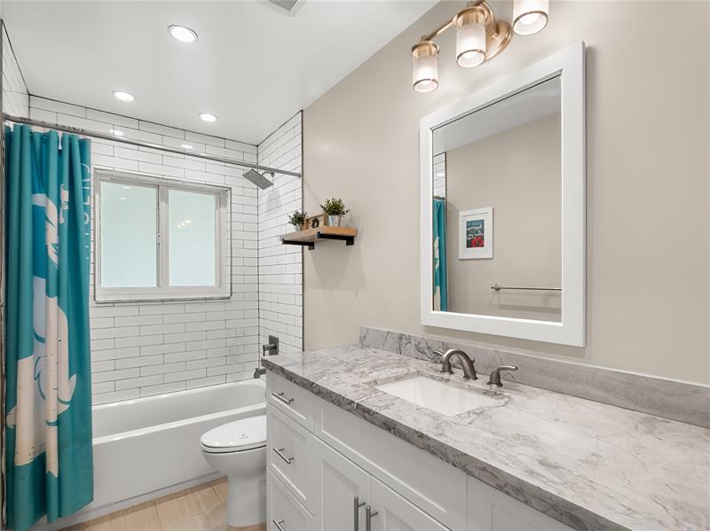Image 24 of 37 For 11773 53rd St