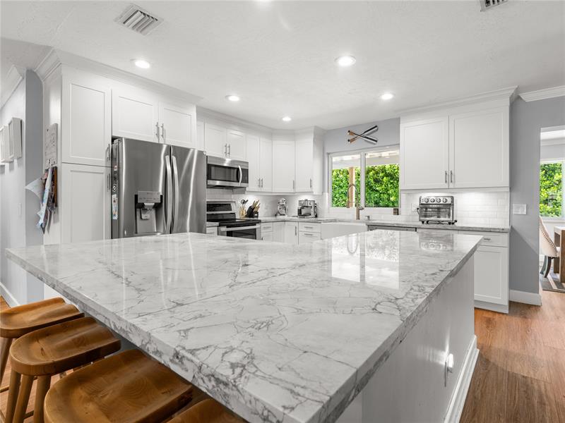 Image 7 of 37 For 11773 53rd St