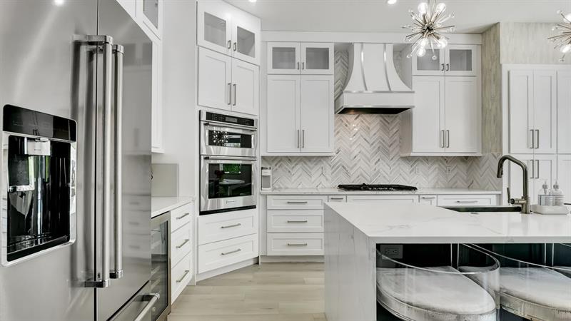 Image 6 of 52 For 10800 Windward St