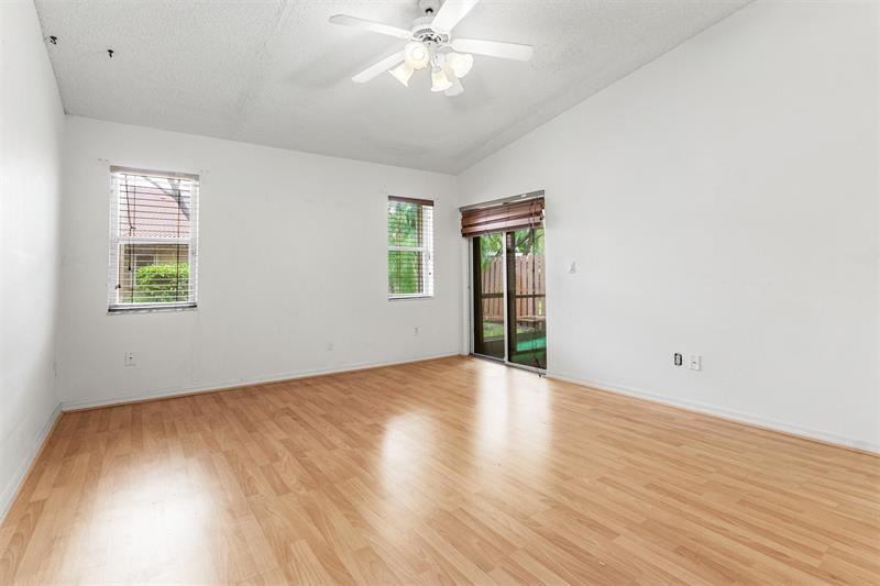 Image 10 of 21 For 9830 Malvern Dr  9830