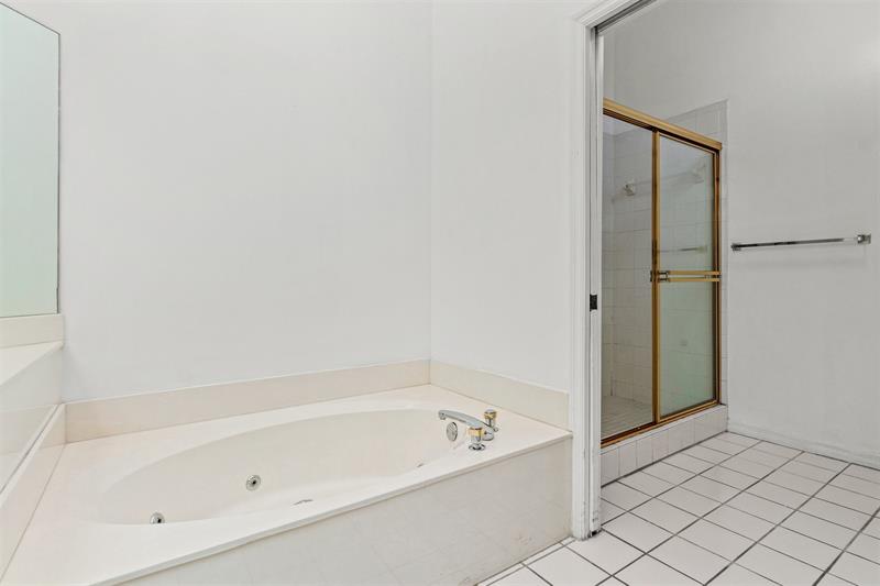 Image 13 of 21 For 9830 Malvern Dr  9830