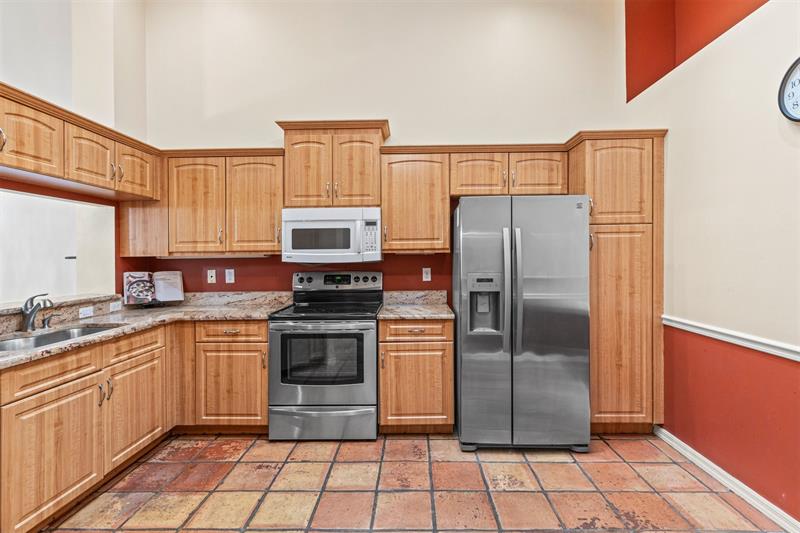 Image 5 of 21 For 9830 Malvern Dr  9830
