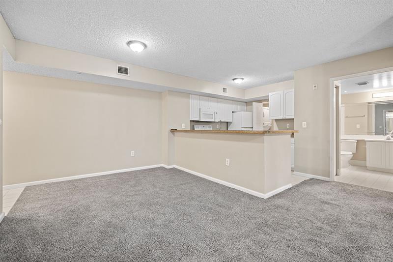 Image 13 of 47 For 266 Village Blvd  6205