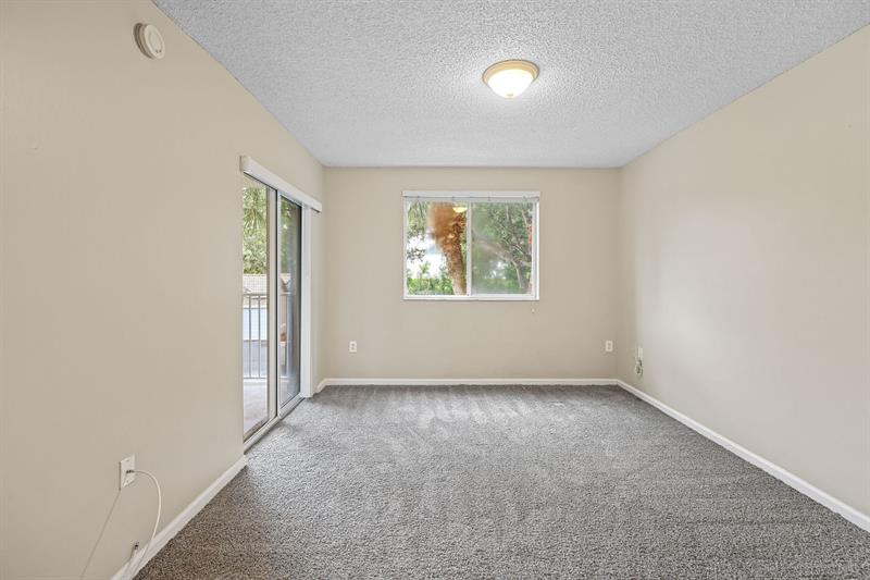 Image 23 of 47 For 266 Village Blvd  6205