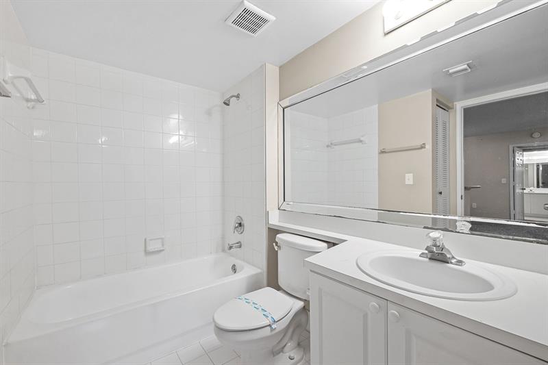 Image 36 of 47 For 266 Village Blvd  6205