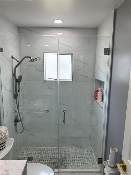 Image 32 of 35 For 18821 84th Ct  705-7