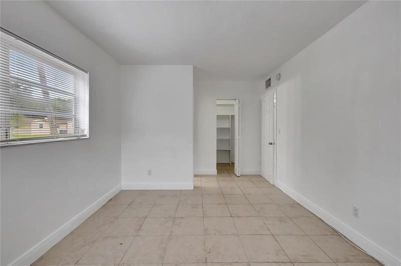 Image 35 of 40 For 1916 11th St