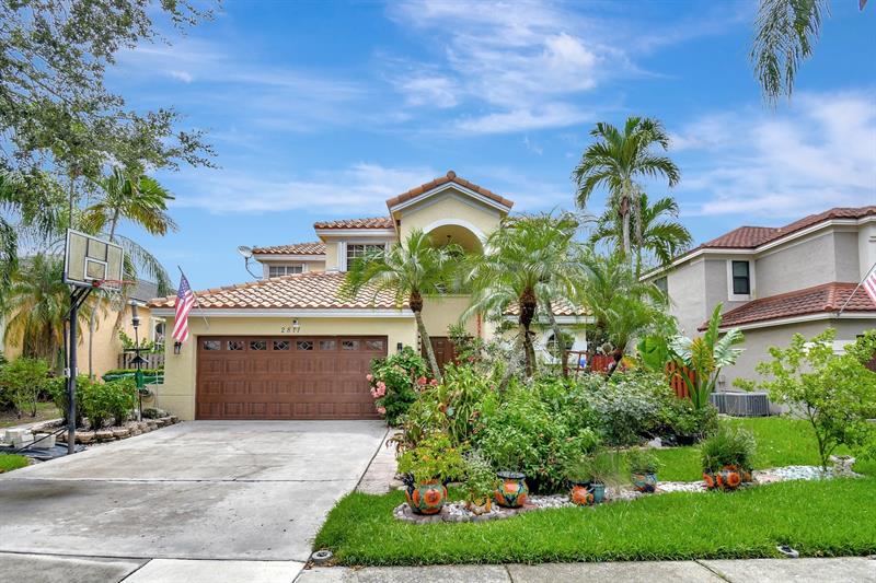 Details for 2811 Montevideo Ave, Hollywood, FL 33026