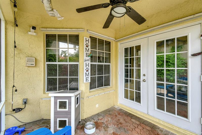 Image 40 of 50 For 2811 Montevideo Ave