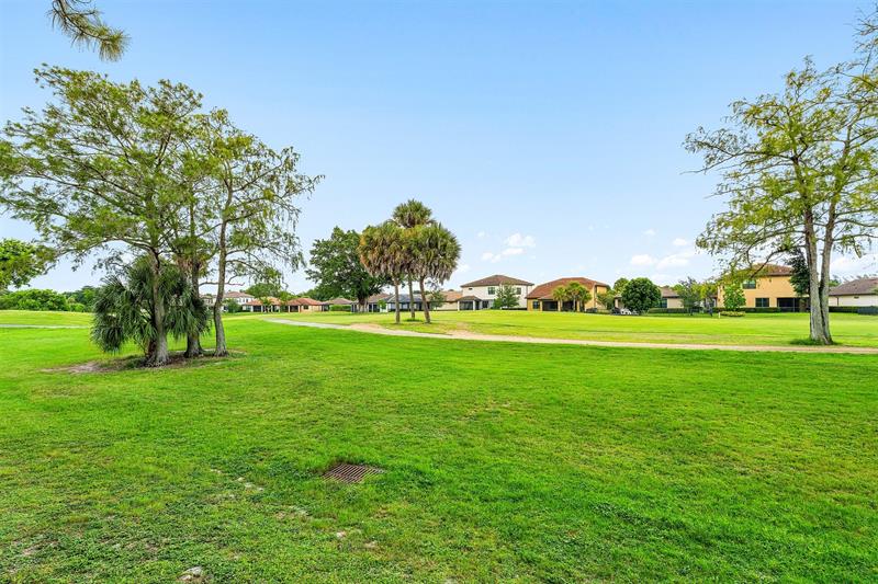 Image 4 of 31 For 8104 Pine Cir  8104