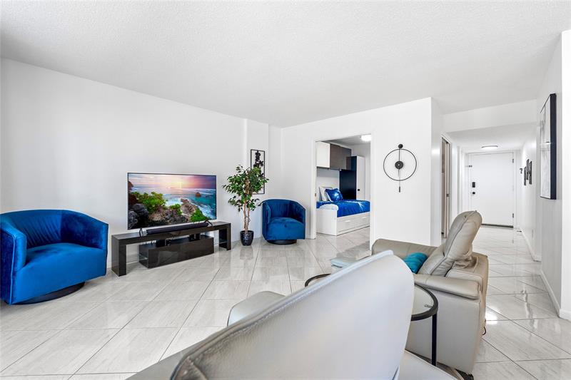 Image 7 of 24 For 1849 Ocean Dr  408