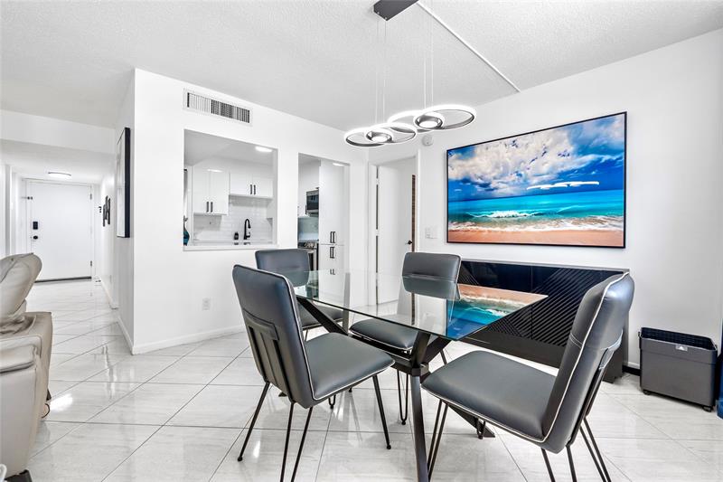 Image 8 of 24 For 1849 Ocean Dr  408
