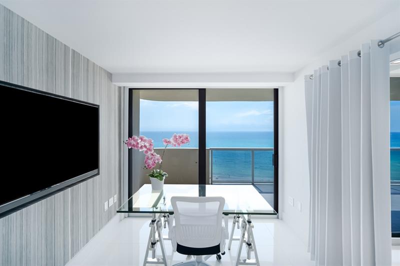 Image 10 of 45 For 5757 Collins Ave  1805